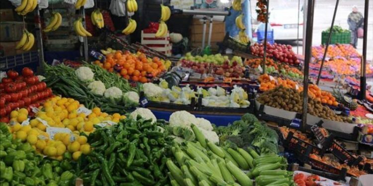 مواطنون بالدريوش يُكذِّبون القوائم الرسمية لأسعار الخضر والفواكه وأسر تعجز عن إطعام أبنائها