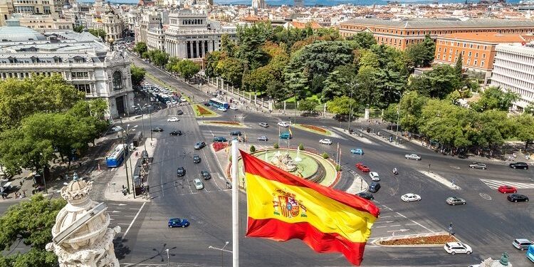 هل أضحت أيام التأشيرات الذهبية معْــدودة في إسبانيا